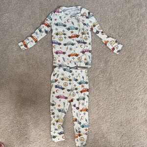 Posh Peanut' Car Peace Pajama Set
